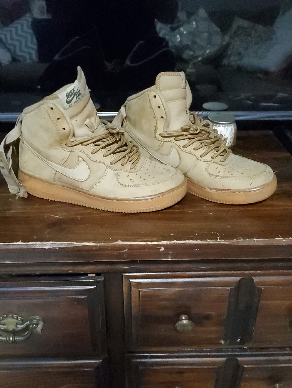 Nike High-Top Sneakers in Tan with Gum Sole Af1 Mens Size 7.5